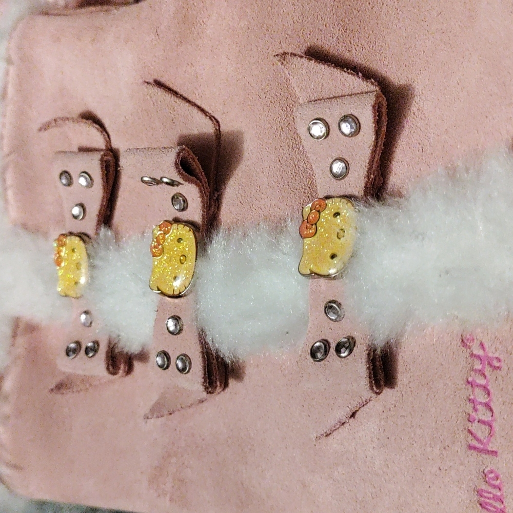 NWOT Santio Hello Kitty girl Suede Boots